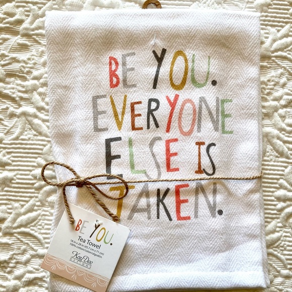 🎉HP!🎉 NWT Tea Towel - Picture 6 of 6